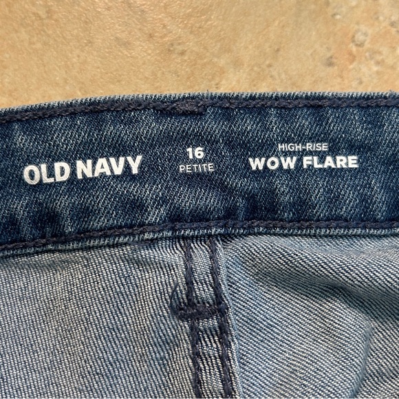 OLD NAVY BELL BOTTOM JEANS~ 16P~NWOT~W 36.5โ~L 30โ~Bell 22โ Around~High Waist - Picture 5 of 11